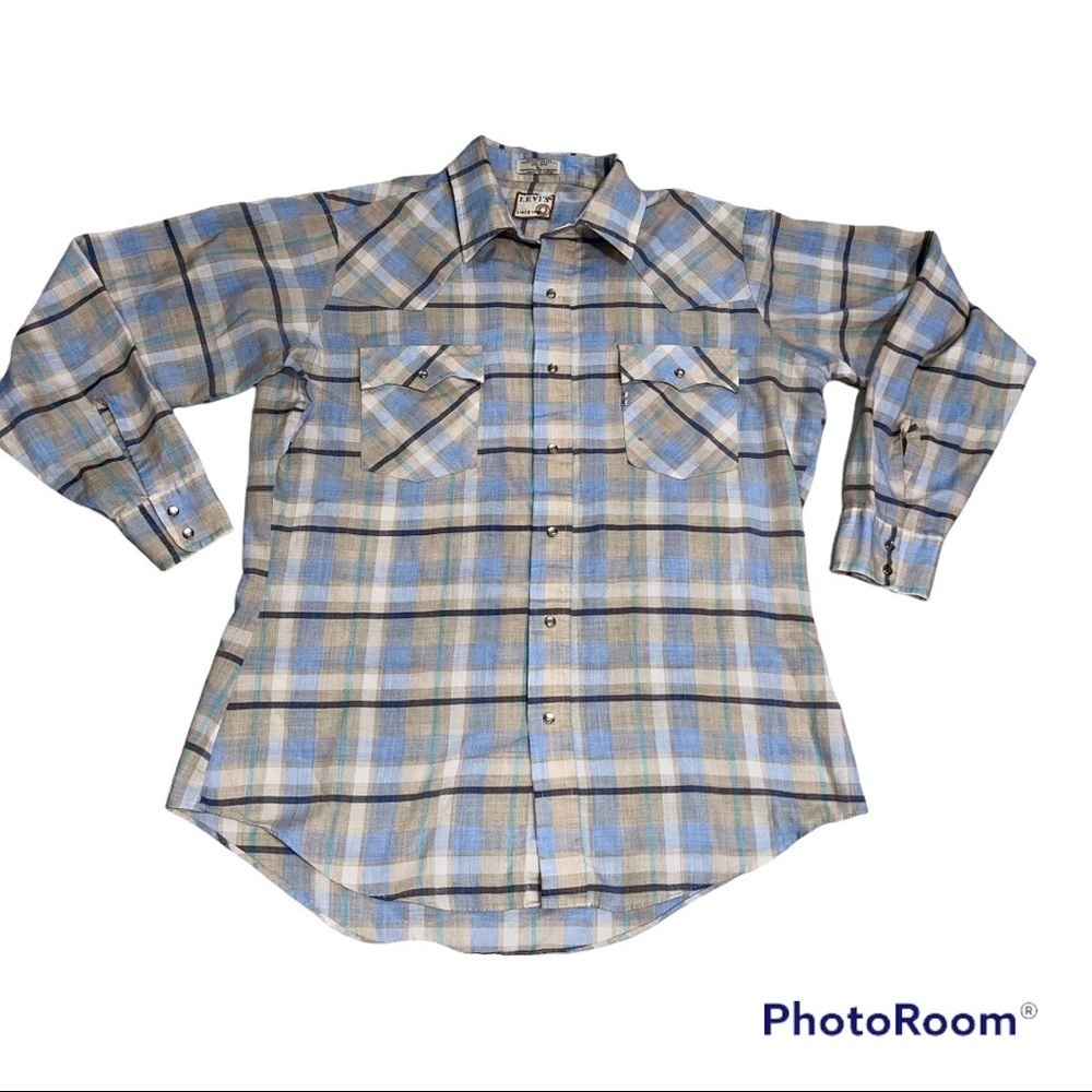 Vintage White Tab Levi’s Plaid Pearl Snap Shirt